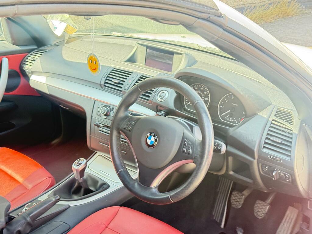 BMW 1 Series 2L M Sport White #8