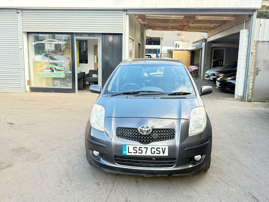 Toyota Yaris 1.3 Tr Multimode Grey #2