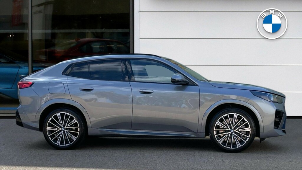 BMW iX2 230Kw Xdrive30 M Sport 65Kwh Grey #3