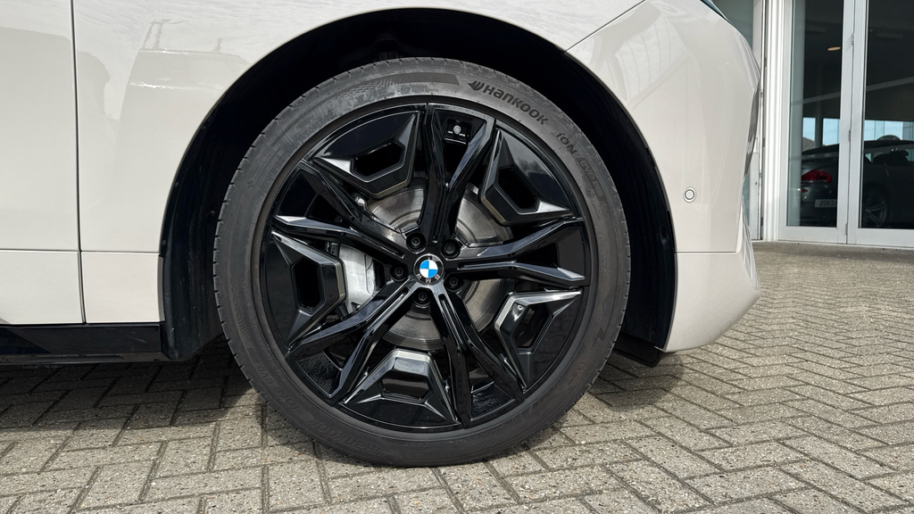 BMW iX 300Kw Xdrive45 M Sport 101Kwh Blue #14