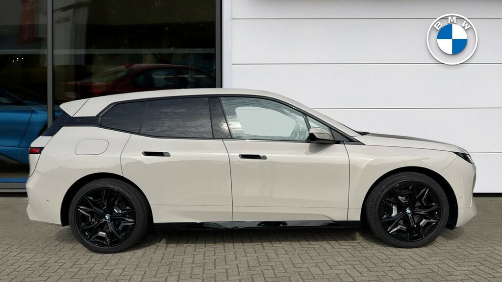 BMW iX 300Kw Xdrive45 M Sport 101Kwh Blue #3