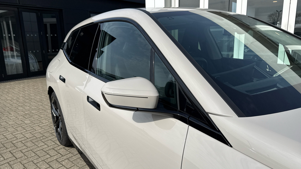 BMW iX 300Kw Xdrive45 M Sport 101Kwh Blue #24