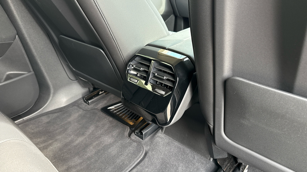 BMW iX 300Kw Xdrive45 M Sport 101Kwh Blue #29