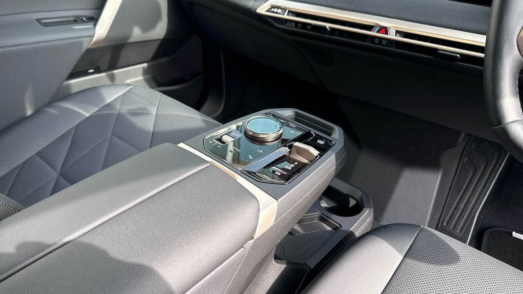 BMW iX 300Kw Xdrive45 M Sport 101Kwh Blue #10