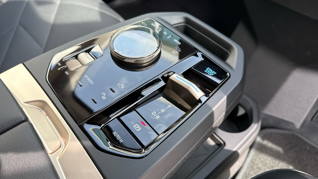 BMW iX 300Kw Xdrive45 M Sport 101Kwh Blue #19