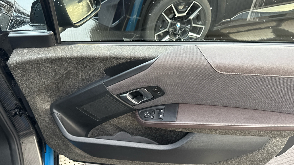 BMW i3 42.2Kwh S 1 Owner 24000 Miles Gold #31