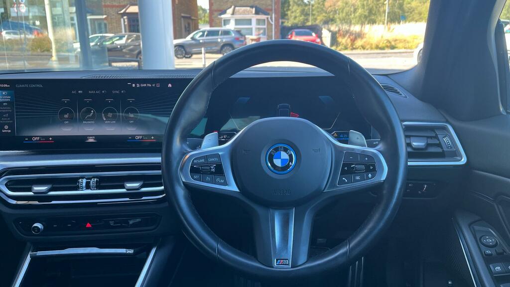 BMW 3 Series M Sport Black #5