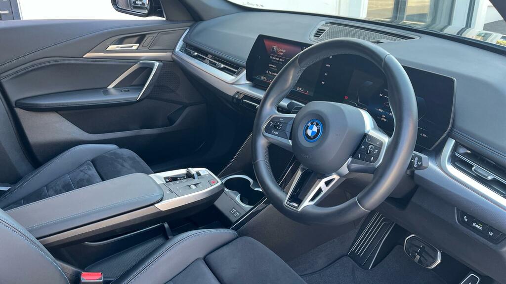 BMW iX1 M Sport Black #6