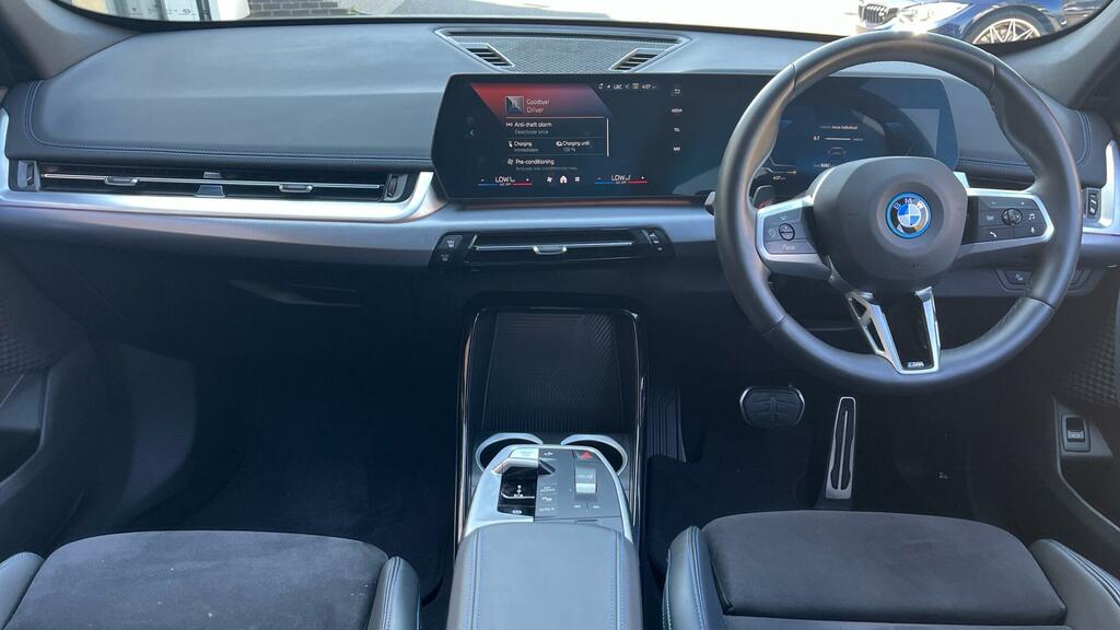 BMW iX1 M Sport Black #4