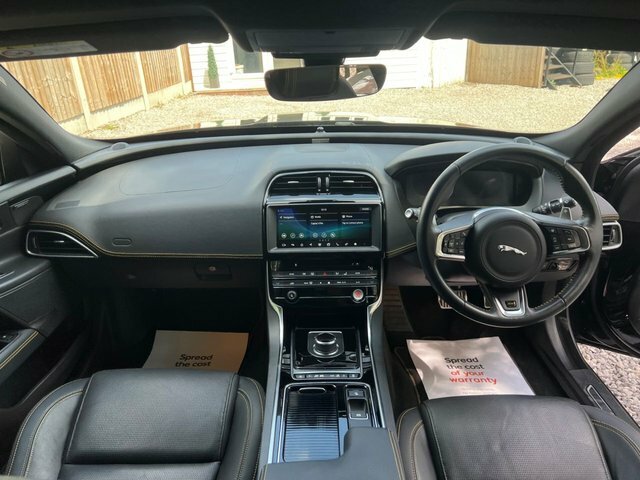 Jaguar XE 2.0I 300 Sport Saloon Awd Euro 6 Black #6