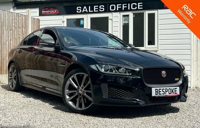 Jaguar XE 2.0I 300 Sport Saloon Awd Euro 6 Black