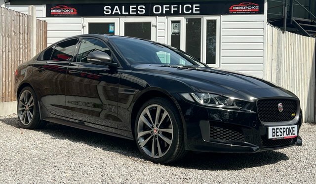 Jaguar XE 2.0I 300 Sport Saloon Awd Euro 6 Black #3