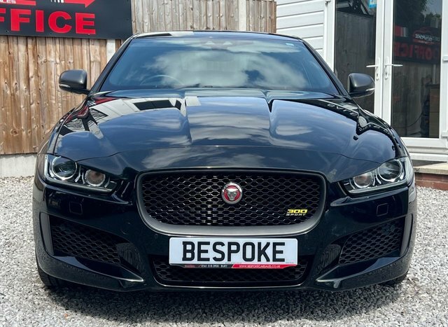 Jaguar XE 2.0I 300 Sport Saloon Awd Euro 6 Black #4