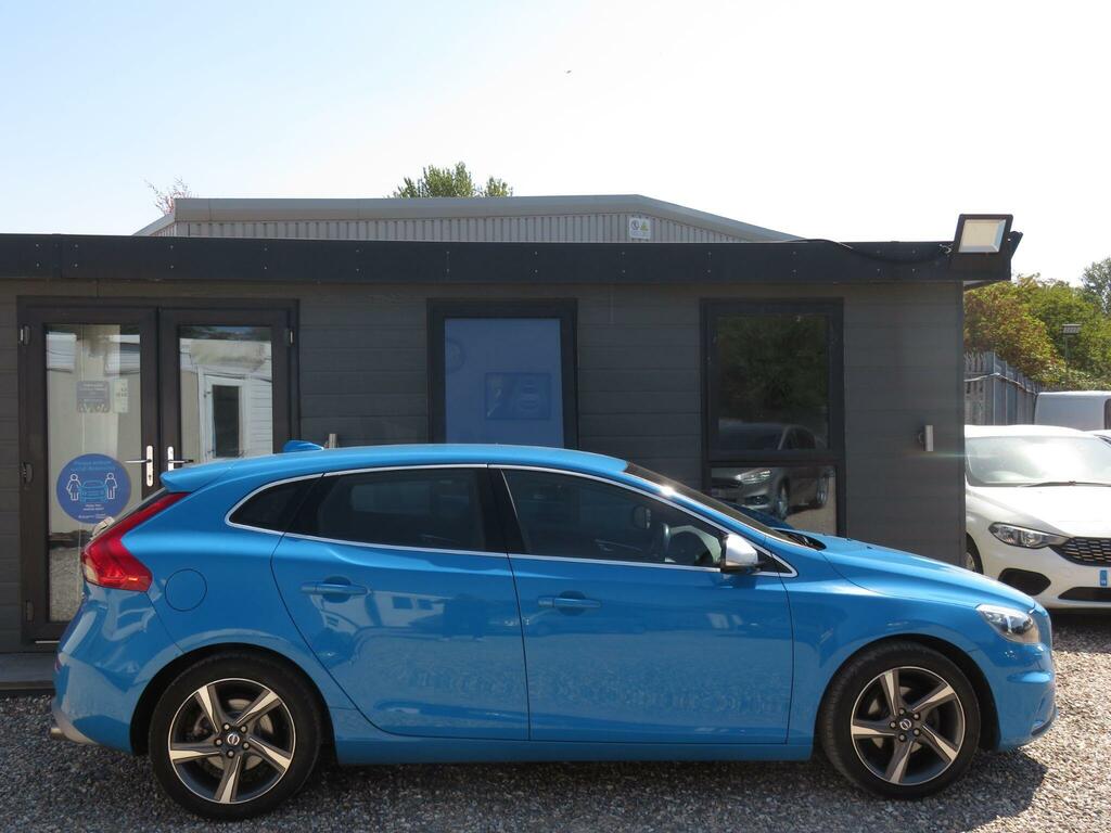 Volvo V40 R-design Blue #4