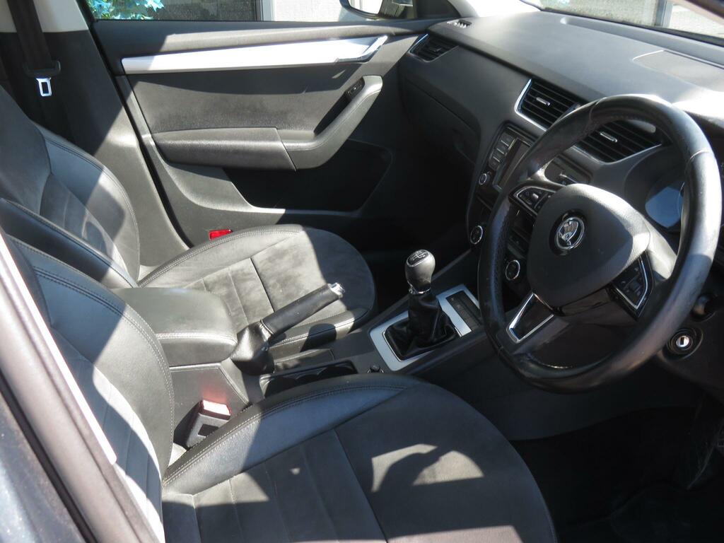 Skoda Octavia 1.6 Tdi Se Business Dsg Euro 5 Ss White #11