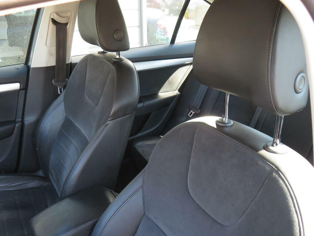 Skoda Octavia 1.6 Tdi Se Business Dsg Euro 5 Ss White #21