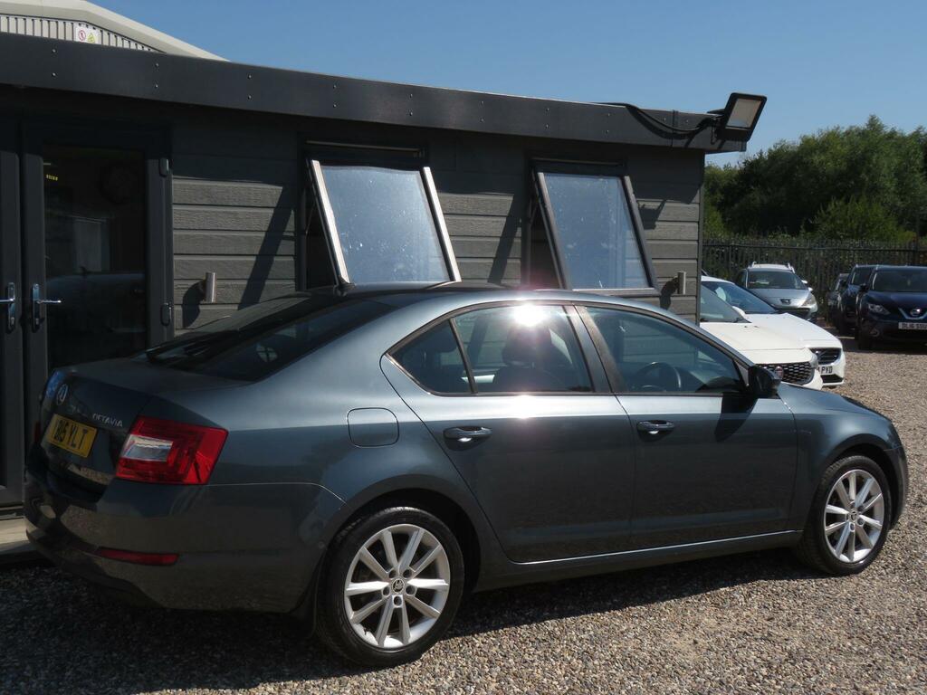 Skoda Octavia 1.6 Tdi Se Business Dsg Euro 5 Ss White #31