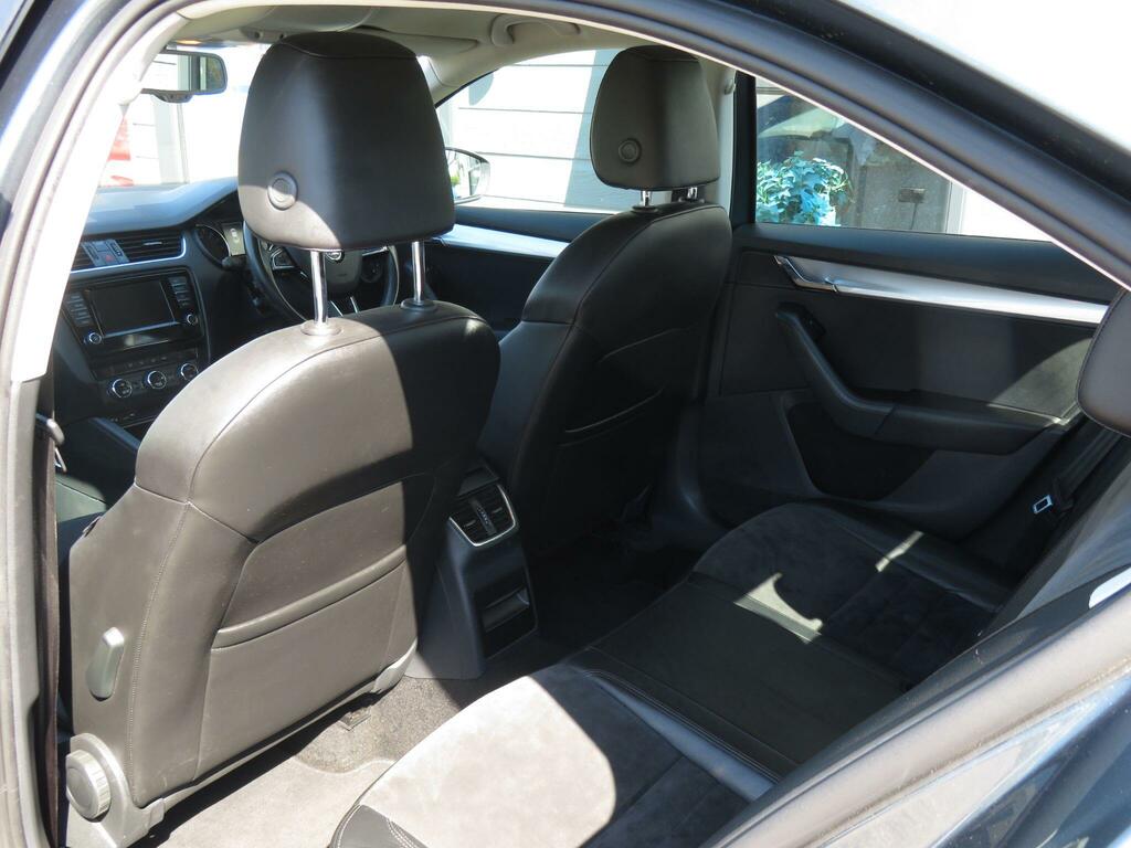 Skoda Octavia 1.6 Tdi Se Business Dsg Euro 5 Ss White #24