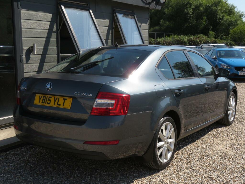Skoda Octavia 1.6 Tdi Se Business Dsg Euro 5 Ss White #2