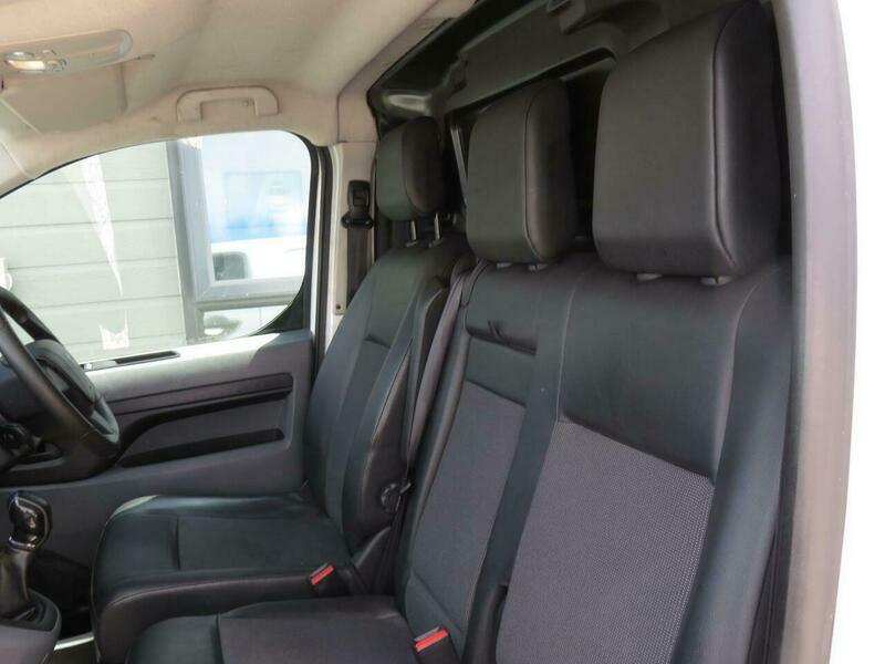 Peugeot Expert S 1000 Bluehdi 95 L2h1 Standard Mwb Low Roof 1749 White #11