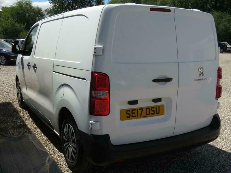 Peugeot Expert S 1000 Bluehdi 95 L2h1 Standard Mwb Low Roof 1749 White #31