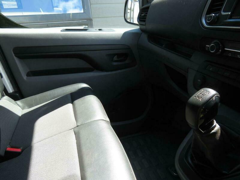 Peugeot Expert S 1000 Bluehdi 95 L2h1 Standard Mwb Low Roof 1749 White #17