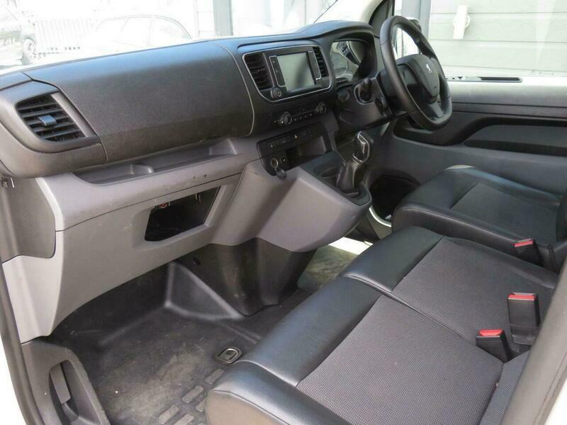 Peugeot Expert S 1000 Bluehdi 95 L2h1 Standard Mwb Low Roof 1749 White #9