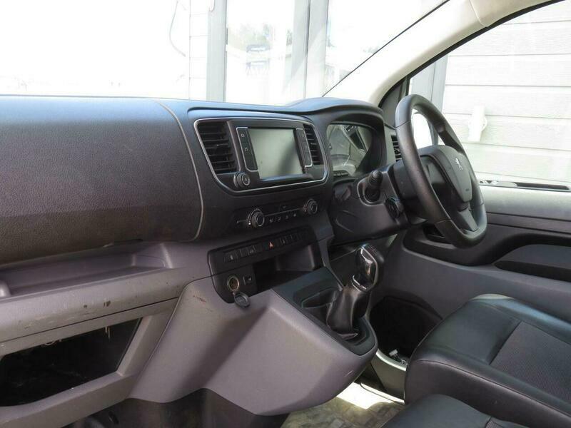 Peugeot Expert S 1000 Bluehdi 95 L2h1 Standard Mwb Low Roof 1749 White #12