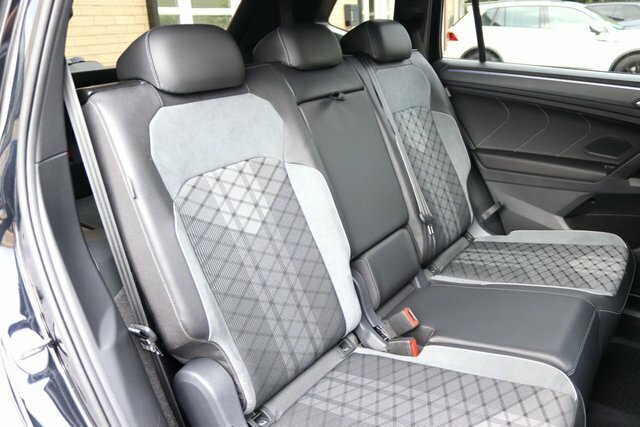 Volkswagen Tiguan Allspace 1.5 Tsi R-line Dsg Black #5