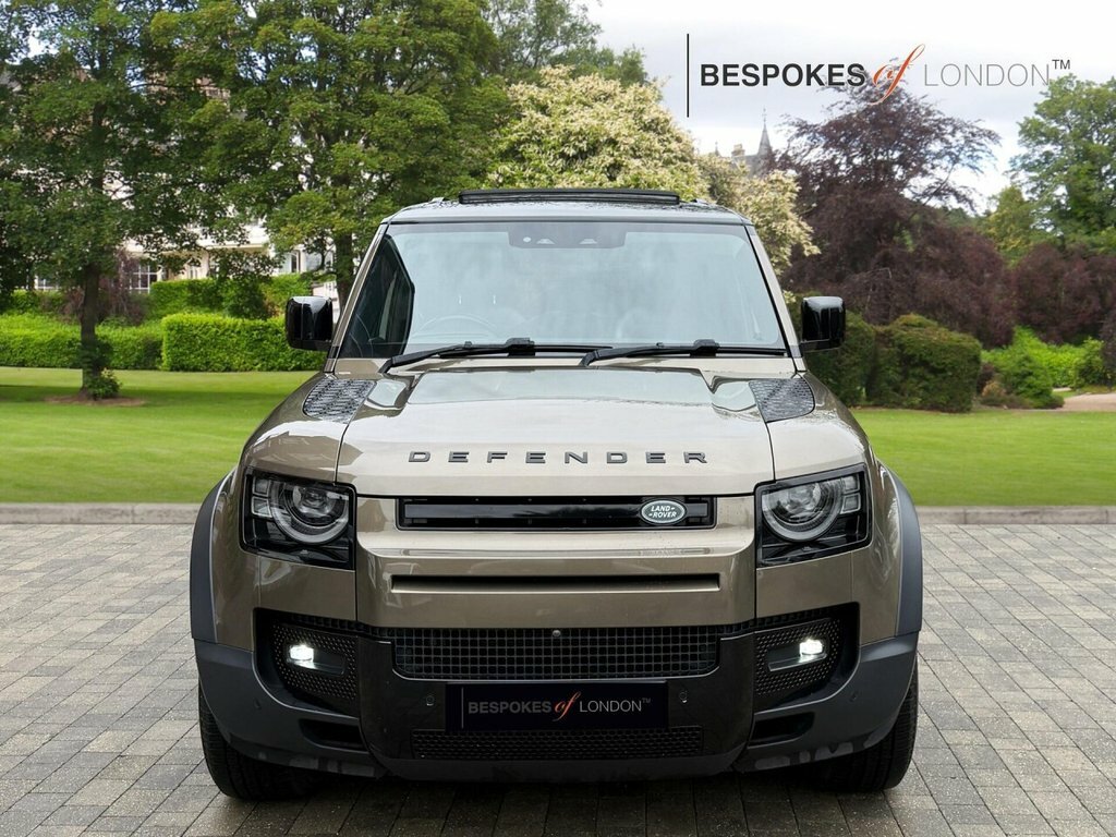 Land Rover Defender 110 2.0D 240Se Green #11
