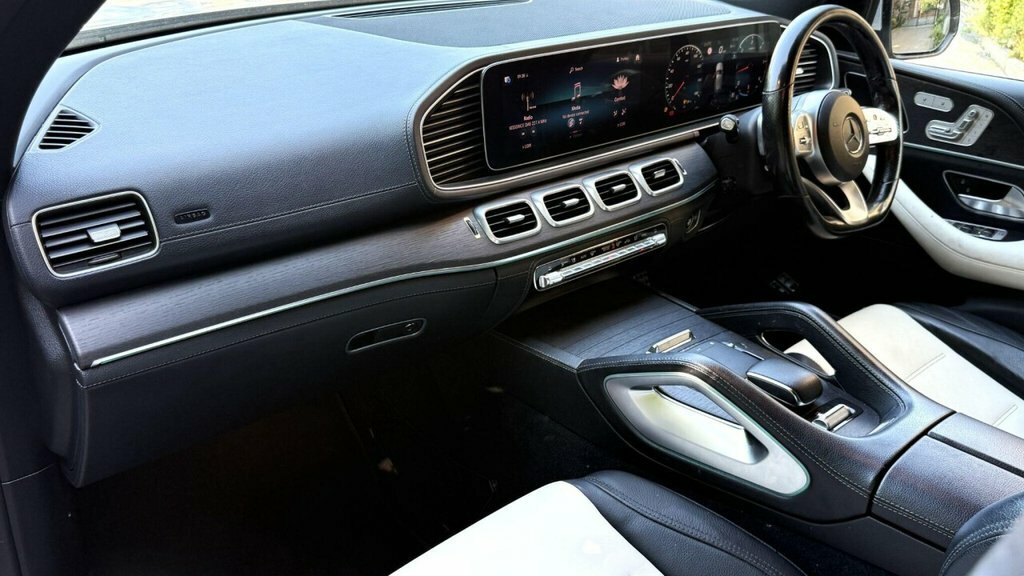 Mercedes-Benz GLE Class 2019 2.9 Gle350d Amg Line Premium G-tronic 4Mati Silver #5