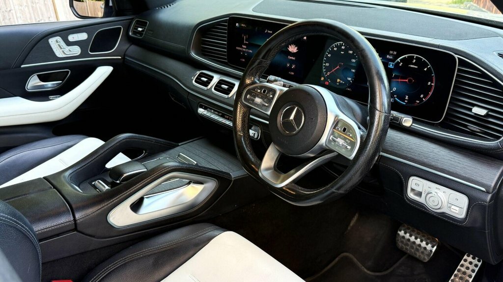 Mercedes-Benz GLE Class 2019 2.9 Gle350d Amg Line Premium G-tronic 4Mati Silver #3