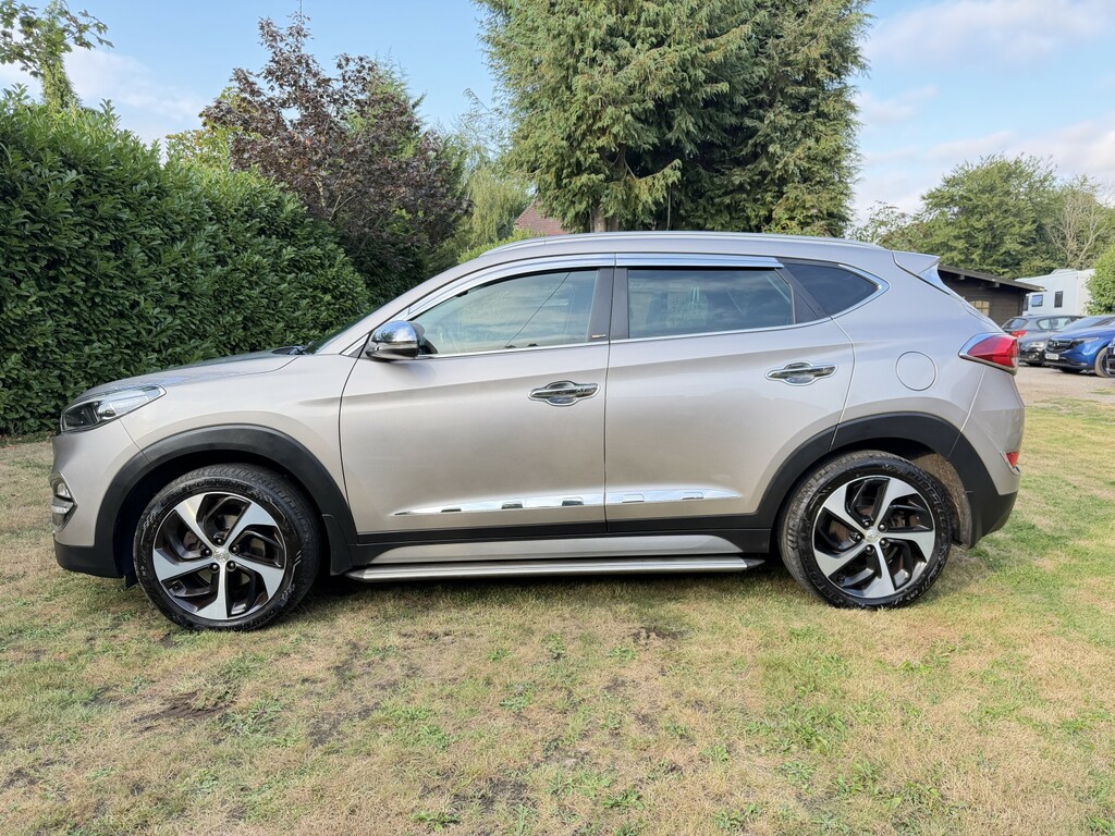 Hyundai Tucson 1.6 Tucson Sport Edition 1.6T 177Ps White #4