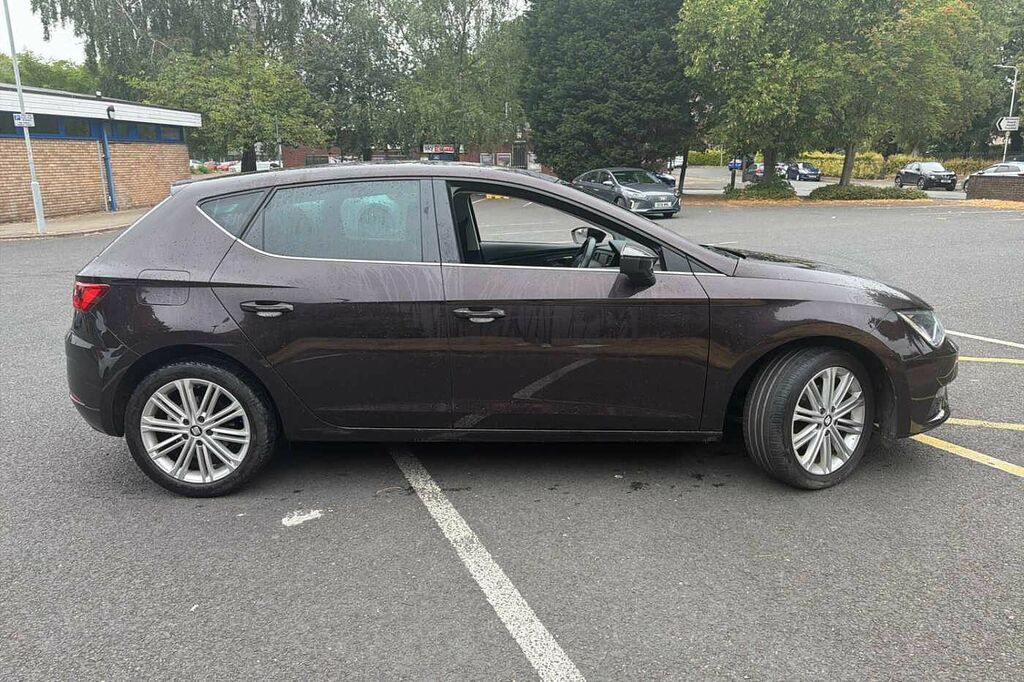 Seat Leon 1.4 Tsi 125 Xcellence Technology Purple #4