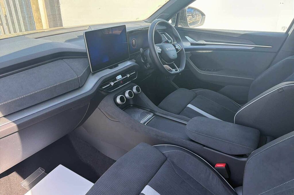 Skoda Kodiaq 1.5 Tsi E-tec Sportline Dsg 7 Seat KP75XCE Grey #2
