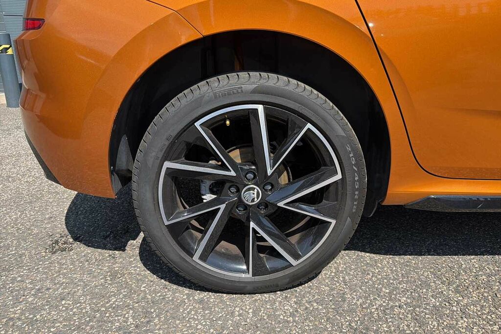 Skoda Kamiq 1.5 Tsi Monte Carlo Dsg FM22BDZ Orange #5