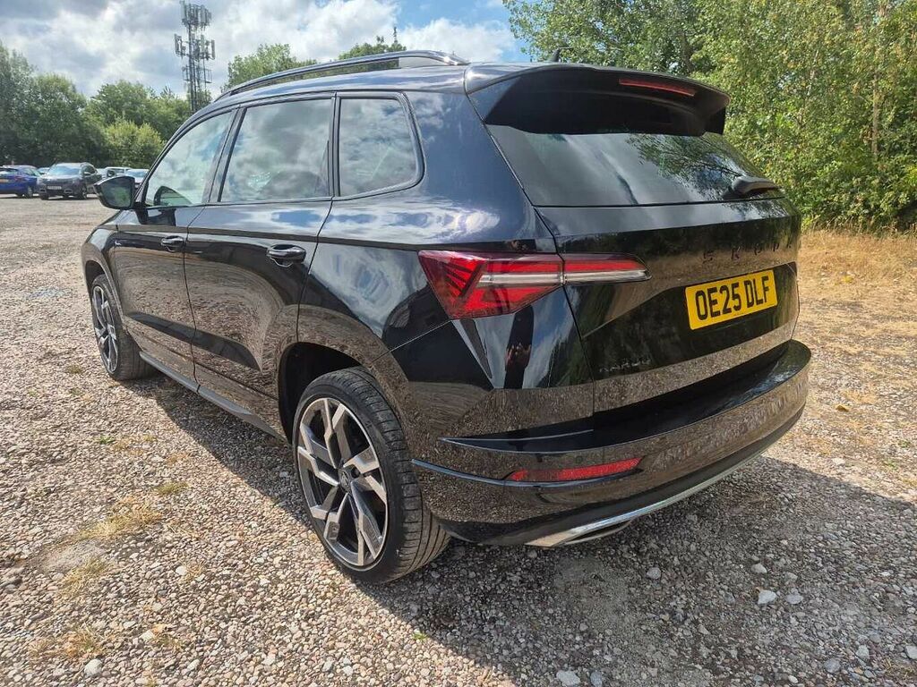Skoda Karoq 1.5 Tsi Sportline Edition OE25DLF Black #3