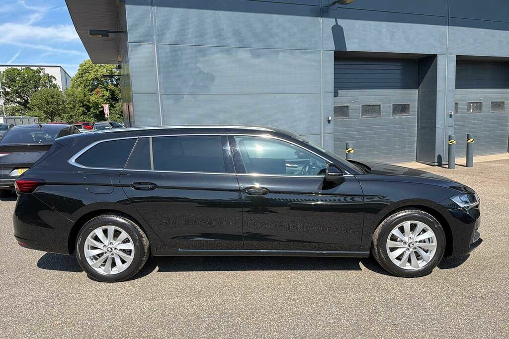 Skoda Superb 1.5 Tsi Iv Se Technology Dsg Black #4