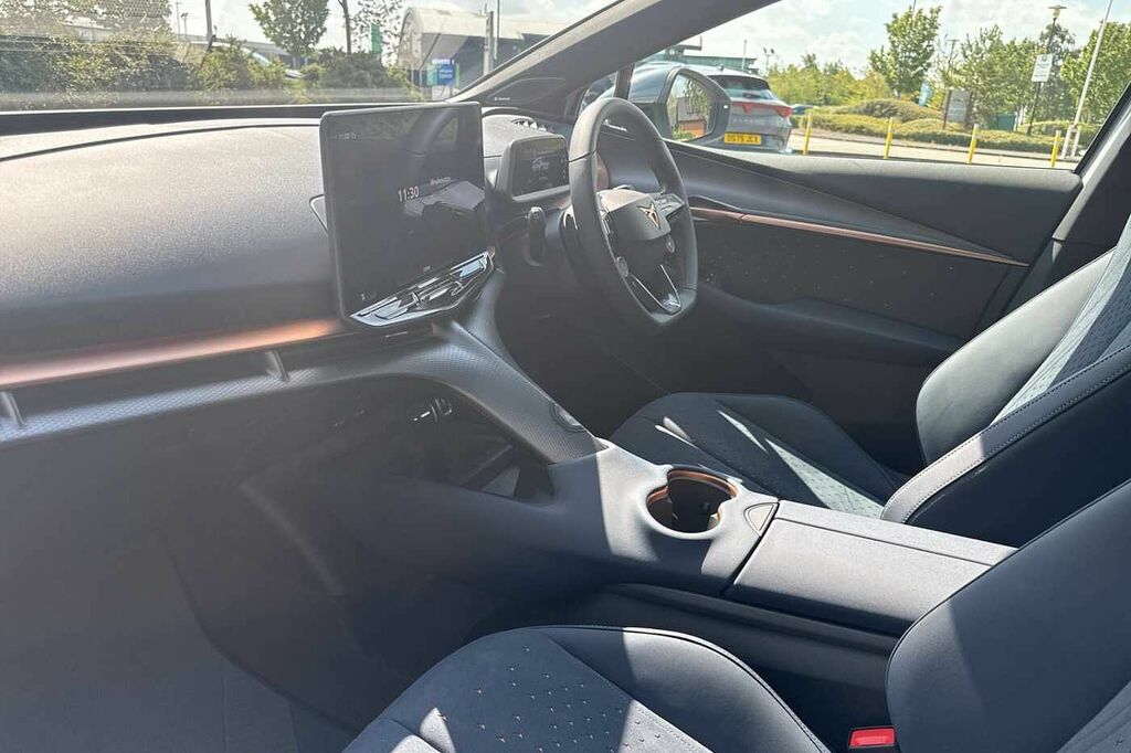 Cupra Tavascan 250Kw Vz1 77Kwh Awd White #2