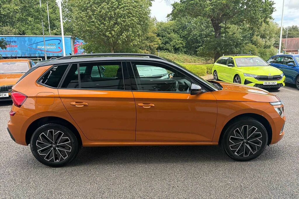 Skoda Kamiq 1.0 Tsi Design Edition YB25CFK Orange #4