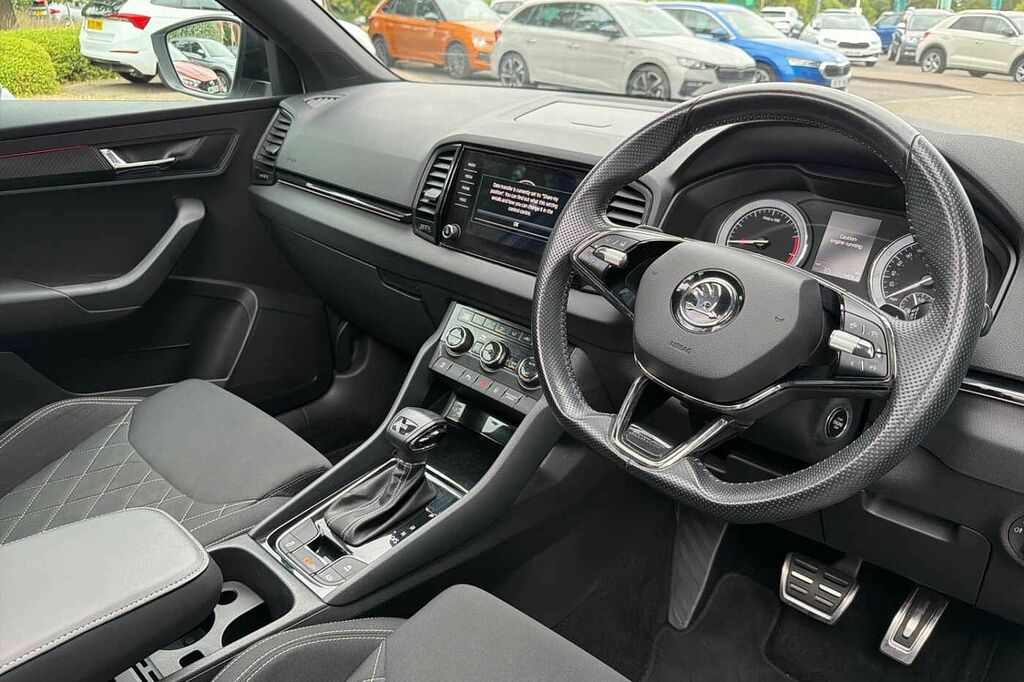 Skoda Karoq 1.5 Tsi Sport Line Dsg YD70HLY White #6
