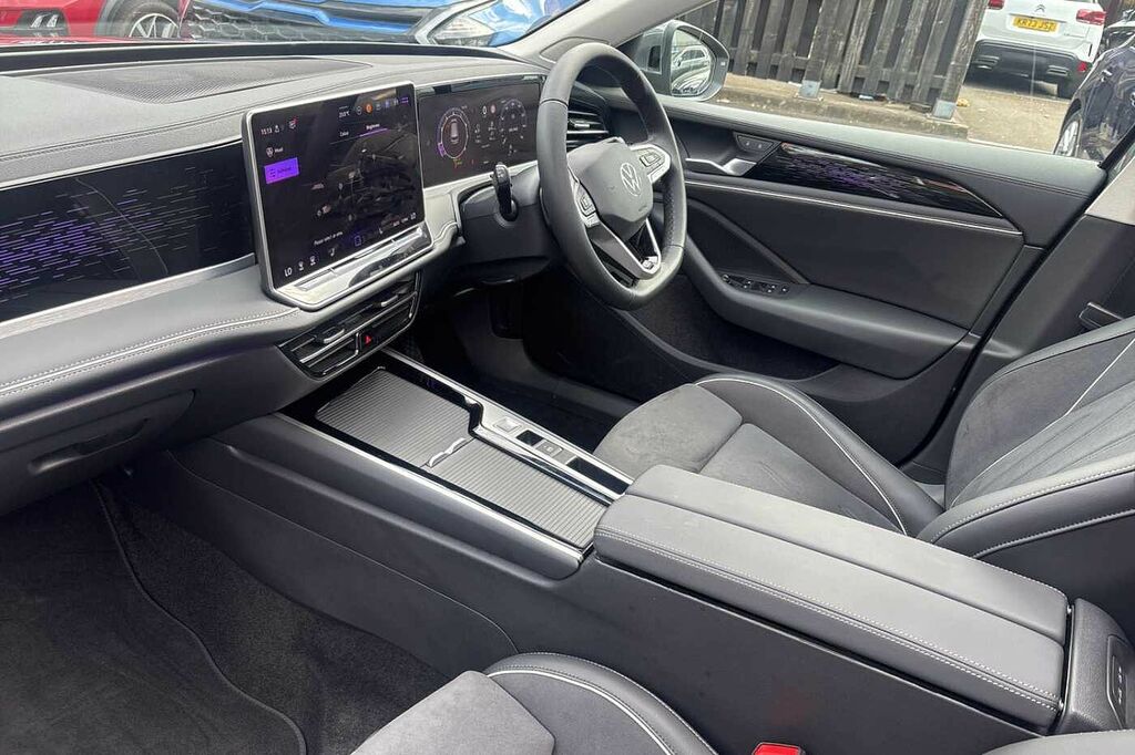 Volkswagen Passat 1.5 Etsi Elegance Dsg Grey #2