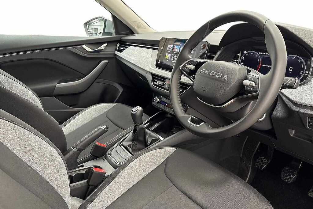 Skoda Kamiq 1.0 Tsi Se Edition Silver #6