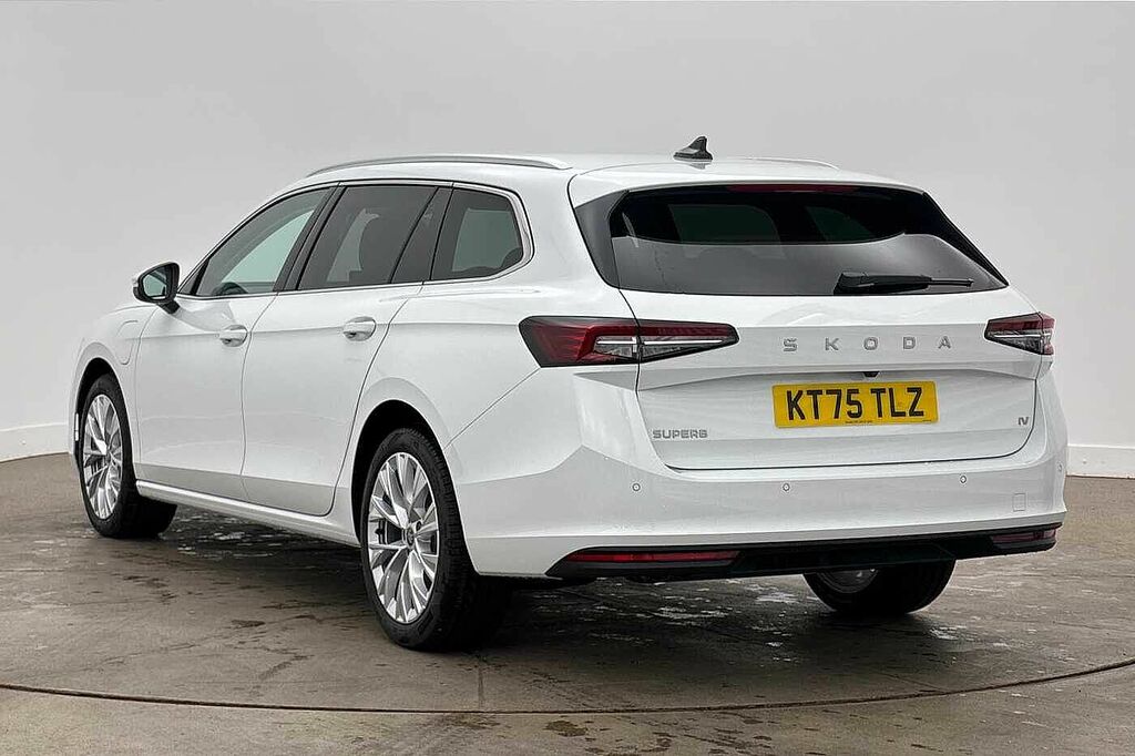 Skoda Superb 1.5 Tsi Iv Se L Dsg White #3