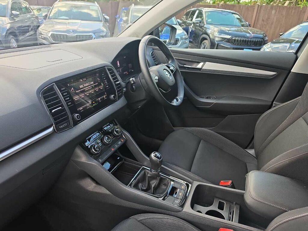 Skoda Karoq 1.5 Tsi Se Drive DE24XCC Grey #2