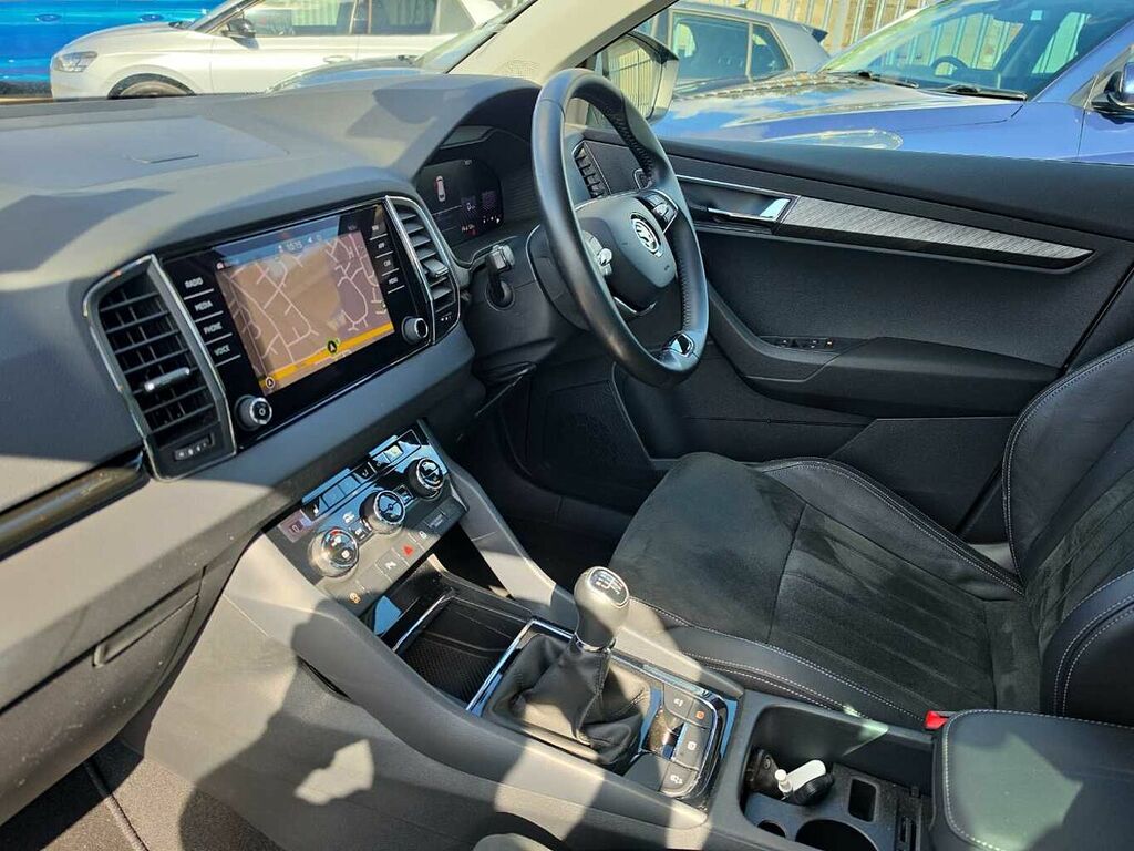 Skoda Karoq 1.5 Tsi Se L DA23XHL White #2