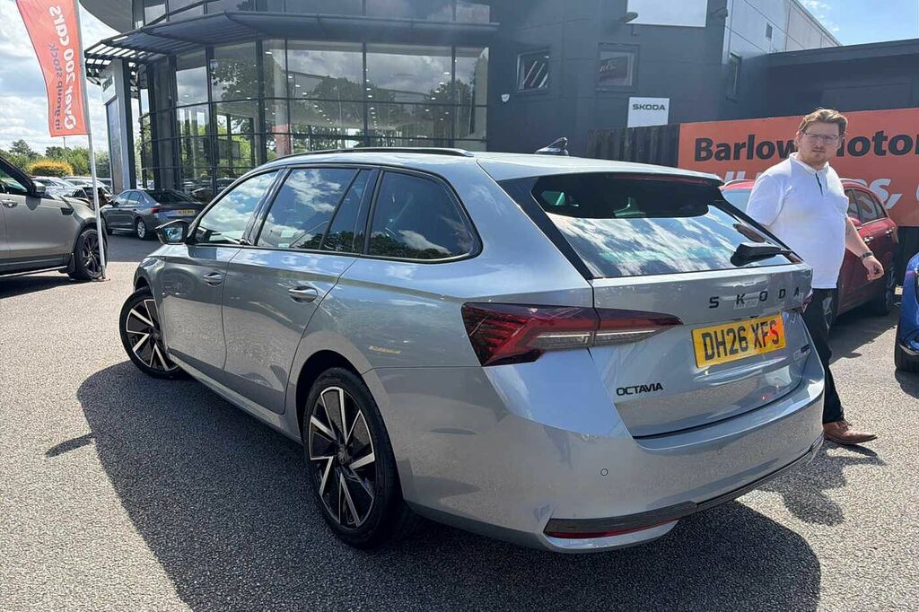 Skoda Octavia 1.5 Tsi 150 E-tec Sportline Dsg DH26XFS Silver #3