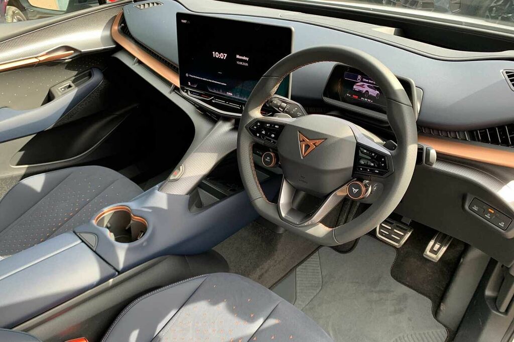 Cupra Tavascan 250Kw Vz1 77Kwh Awd White #6
