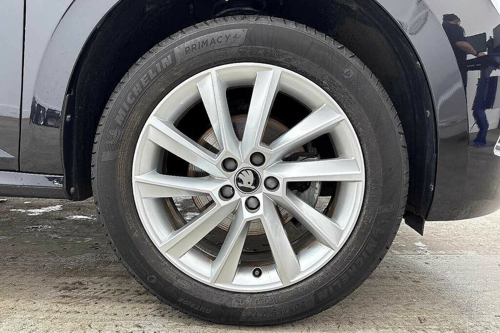 Skoda Kamiq 1.0 Tsi 95 Se Edition Black #5