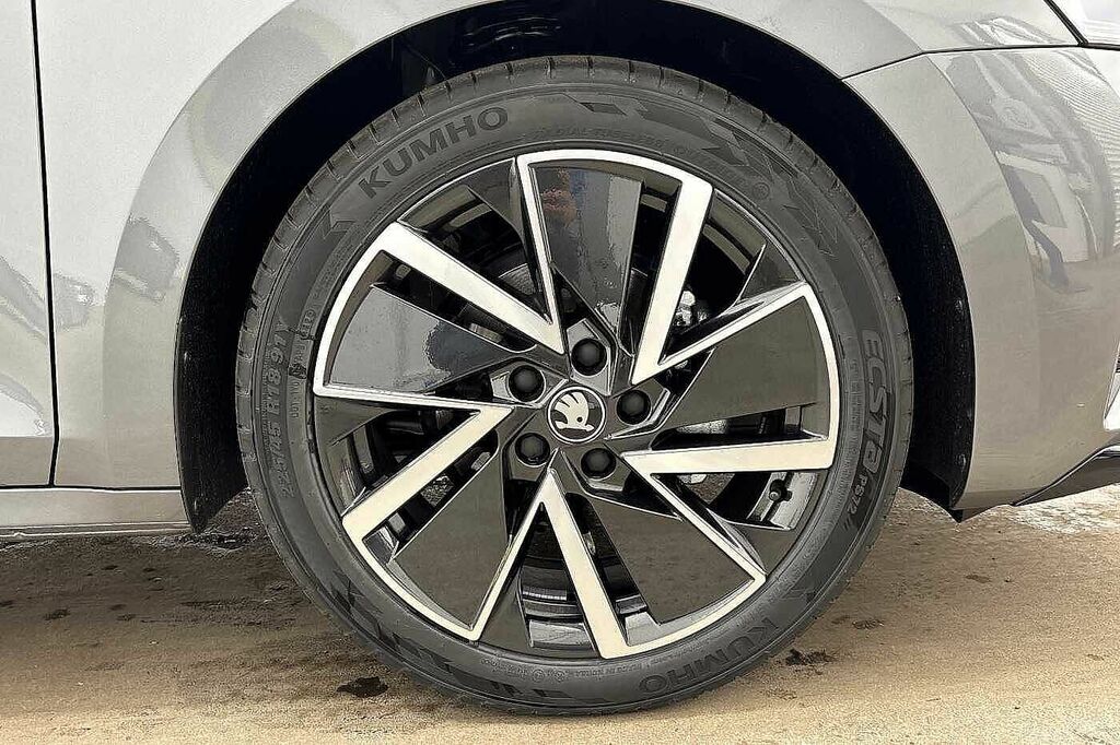 Skoda Octavia 1.5 Tsi 150 E-tec Sportline Dsg Grey #5